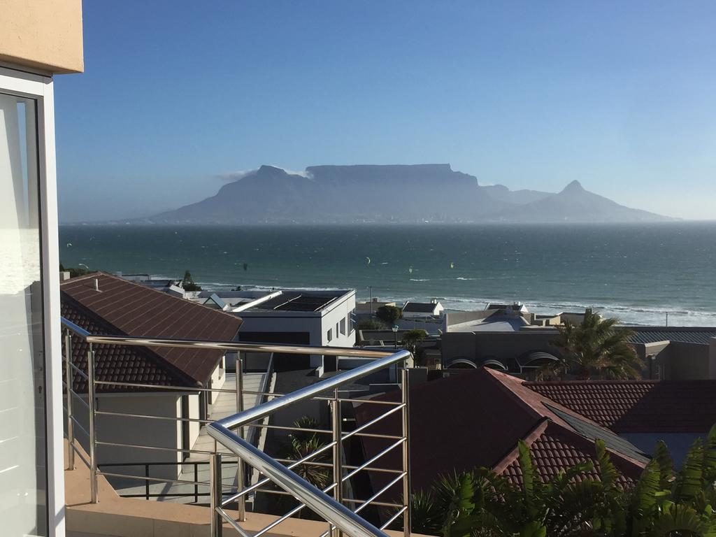 Gull On The Bay Boutique Guest House Bloubergstrand Exterior foto